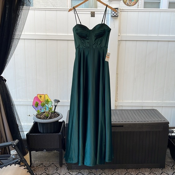 B.Darlin - Juniors' Pleated-Bodice High-Slit Evening Gown - Hunter Green  7/8 - Picture 5 of 17